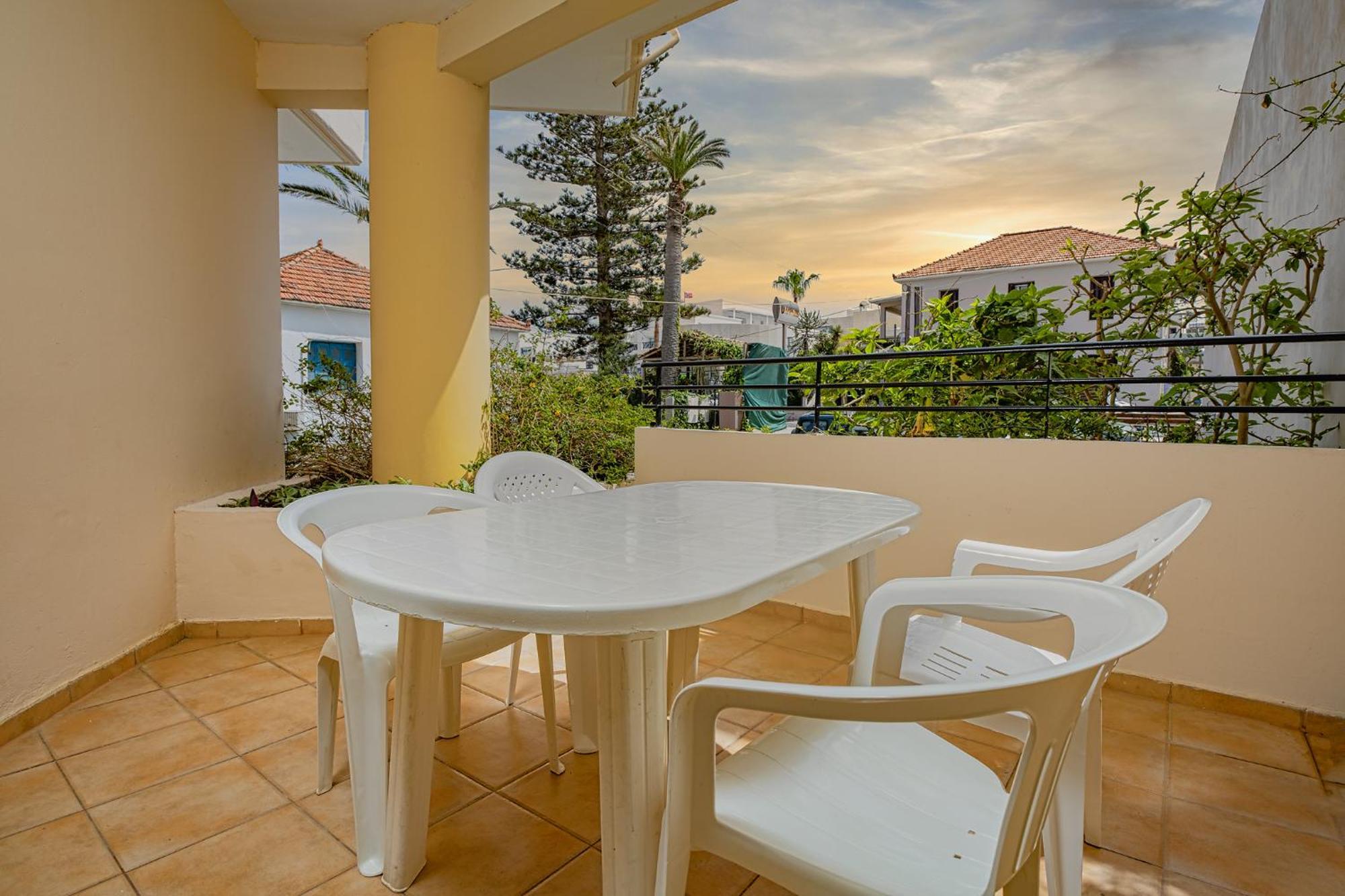 Marias Studios And Apartments Platanias  Room photo